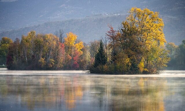 Czym się różni gres szkliwiony?